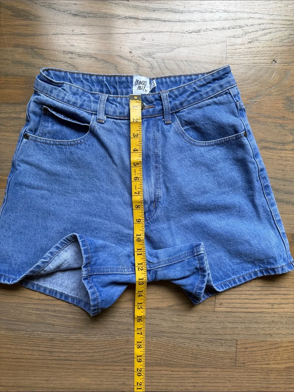 Princess Polly Blue High-Rise Denim Shorts size 6 - Picture 7 of 8